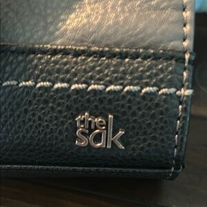 The Sak Elegant Black Leather and Grey Shoulder Bag